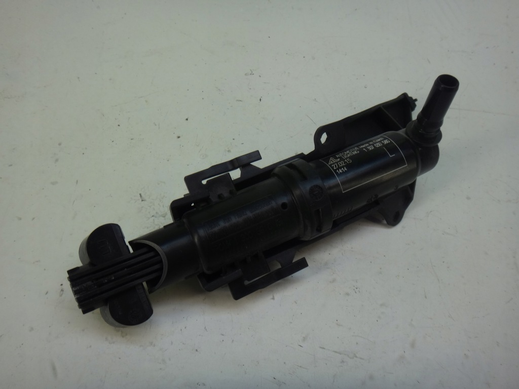 фото №2, Омыватель лампы ксенон левый mini r60 r61