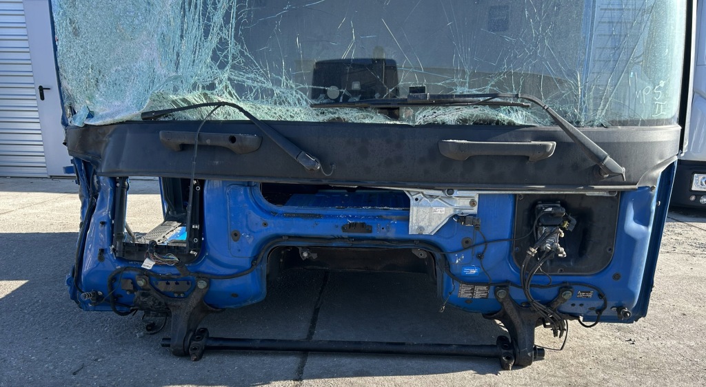 Четвертина кабіна mercedes actros mp5 l giga space 2,50m 2019 рік Київ