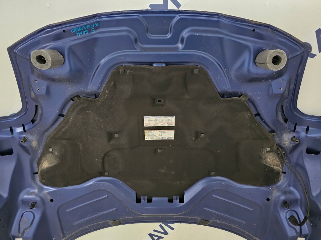 Капот крышка двигателя шумоизоляция maserati granturismo m189 Цена