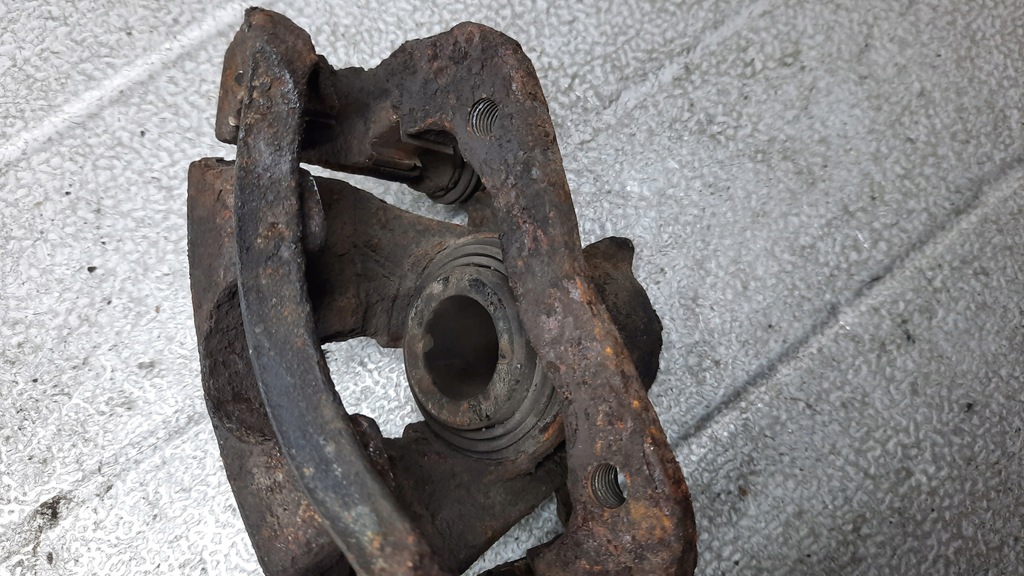 фото №5, Суппорт тормозной правый перед opel corsa c 04r 1.0b