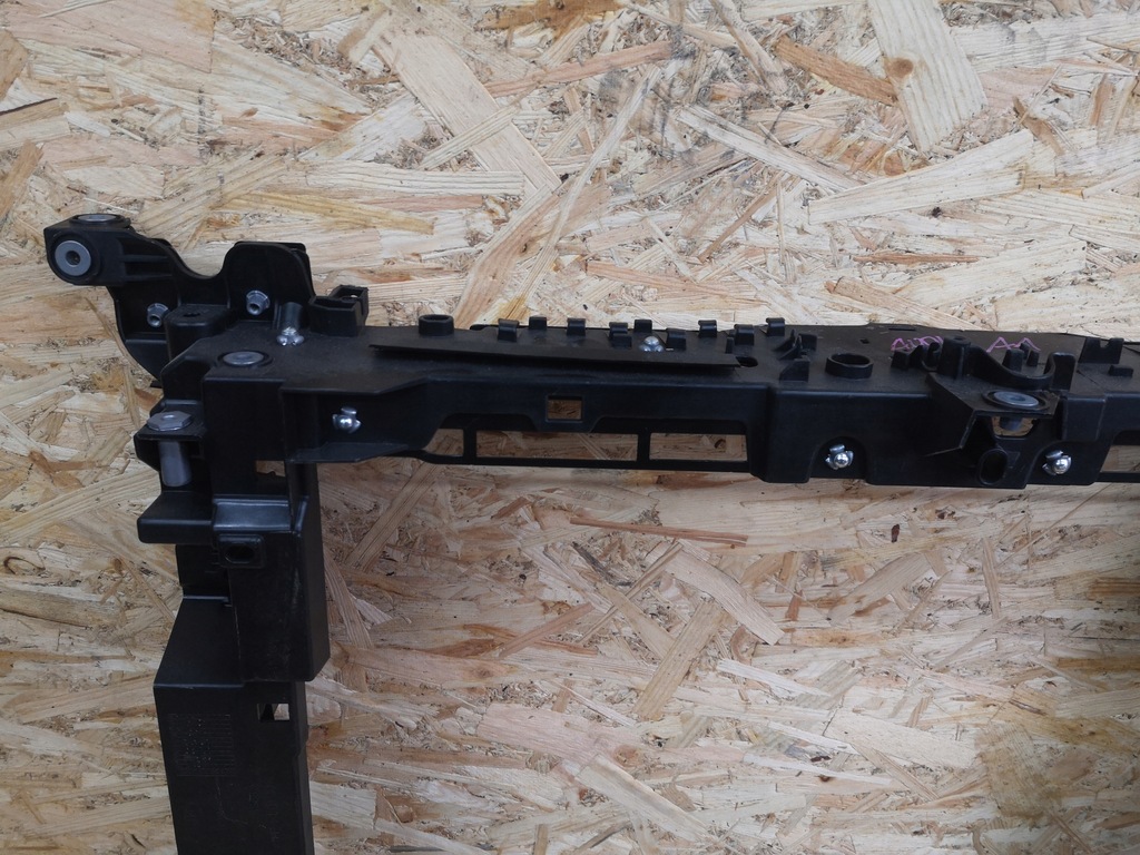 фото №6, Audi a1 ii pas передний усилитель 82a805588a