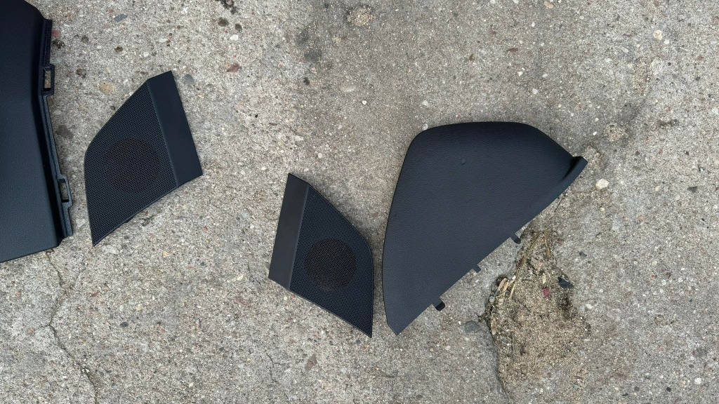 фото №7, Audi q8 q7 4m8 накладка корпус ременів l/p захист стійка 4m8867243 2022