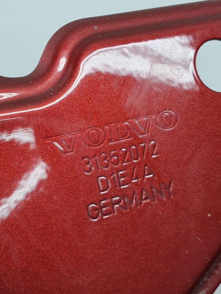 фото №9, Крыло правый передний перед volvo v60 31352072