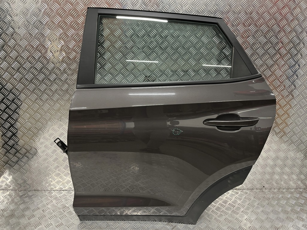 фото №1, Дверь левый задняя hyundai tucson iii 15- xn3