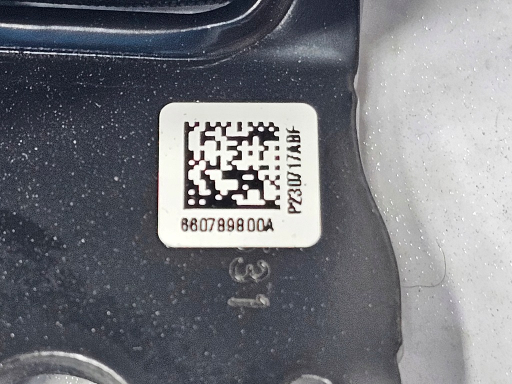 фото №6, Subaru crosstrek xv 22- пряжка клипса поперечина задняя комплект usa