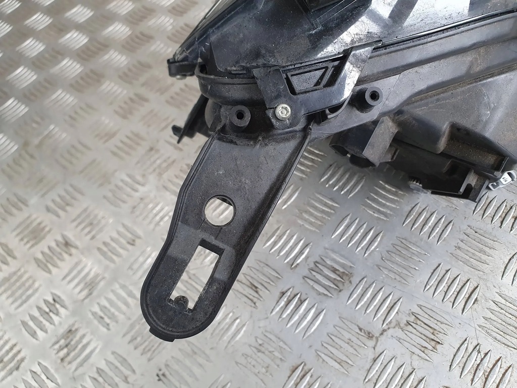 фото №13, Lexus ux 2018-2022 лампа перед передняя левая линза