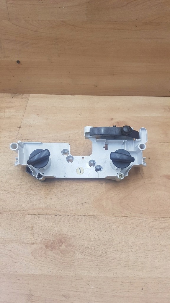 фото №1, Панель обдув toyota yaris verso