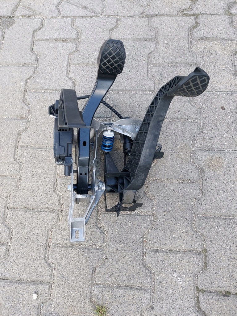 фото №2, Педалі комплект audi 4f1721117f