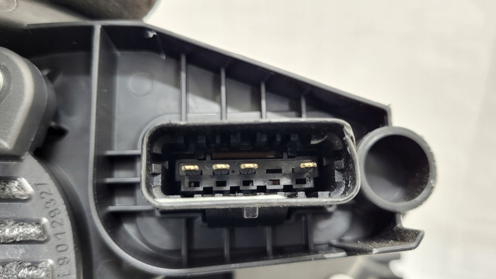 -фара фара перед передняя правый  peugeot 208 2 2 2008 2019- full led с Разборки