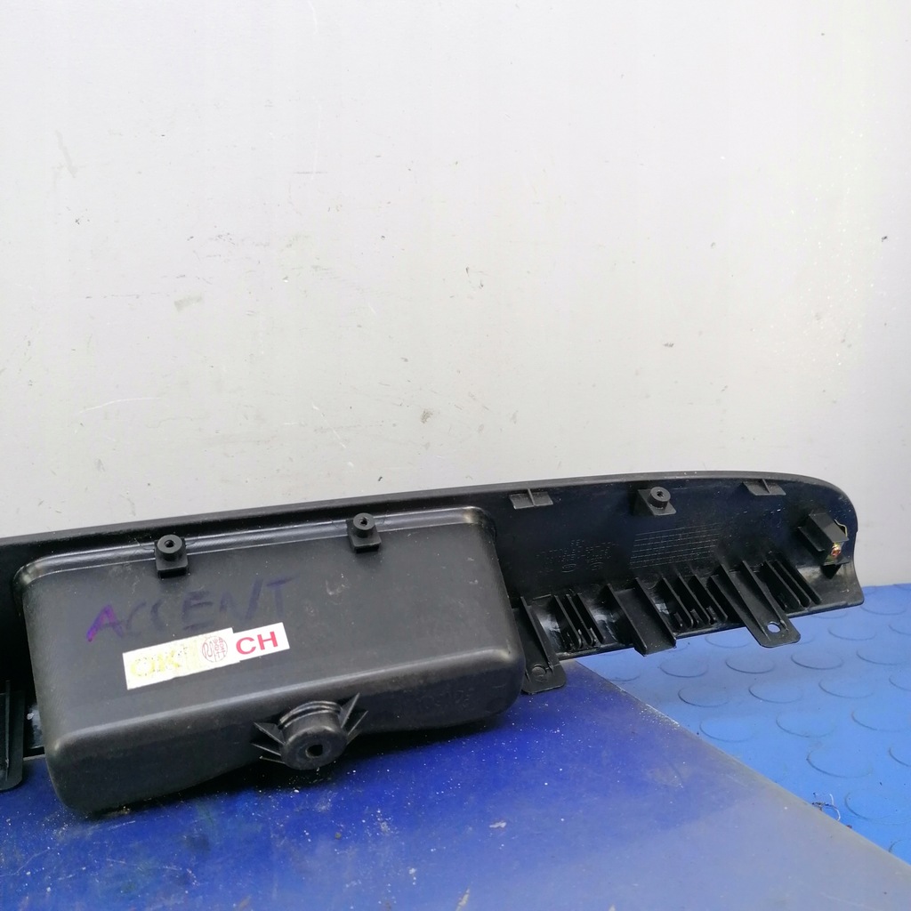 фото №7, Hyundai accent iii hb панель управление окон левый 827101e250