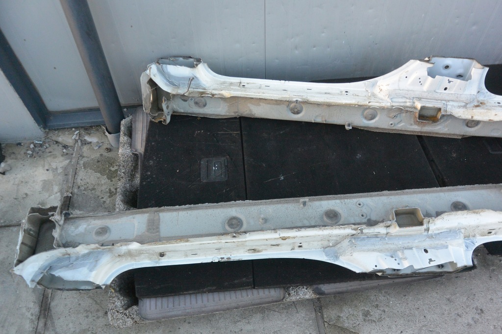 фото №14, Поріг правий лівий lr9a audi q7 4l