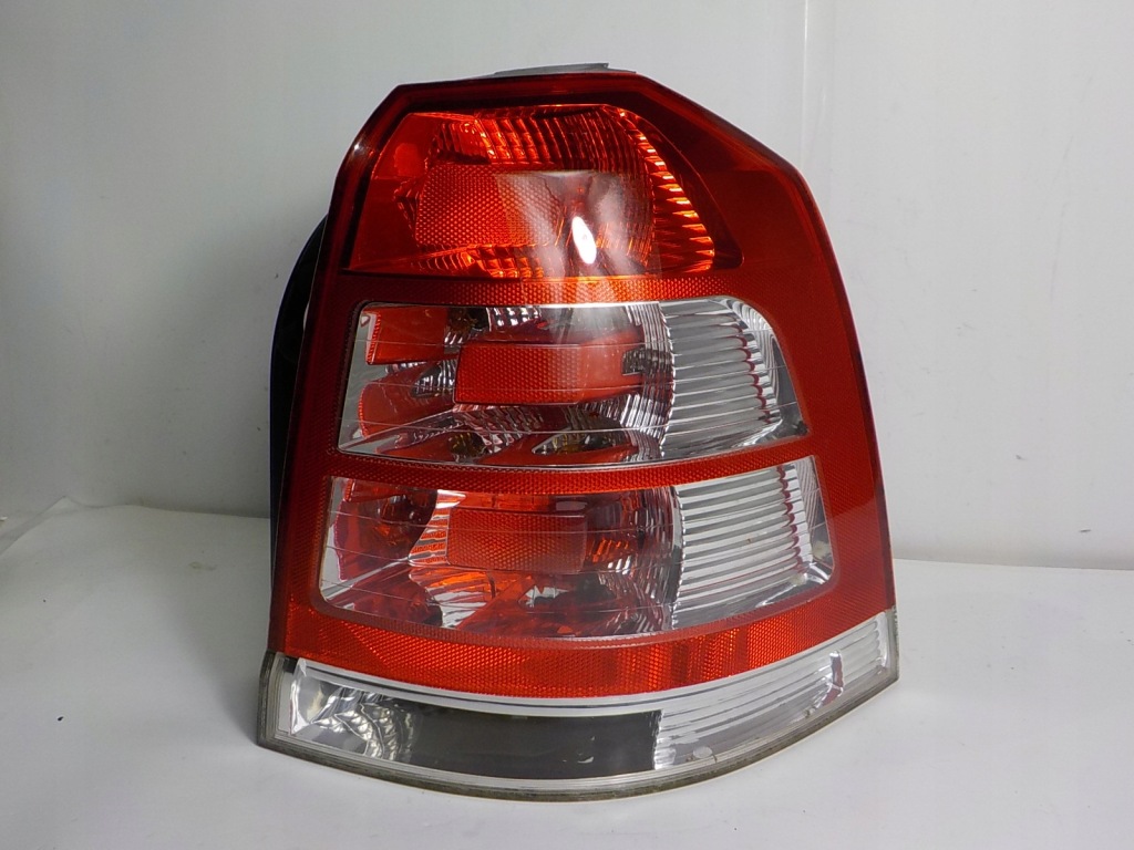 фото №2, Opel zafira b lift лампа права задня задня
