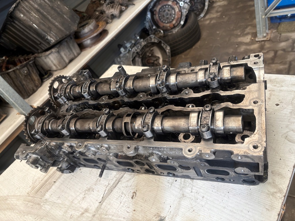 фото №1, Головка з розподільчі вали комплектна mercedes w204 w212 2.2 cdi r6510160201 651900