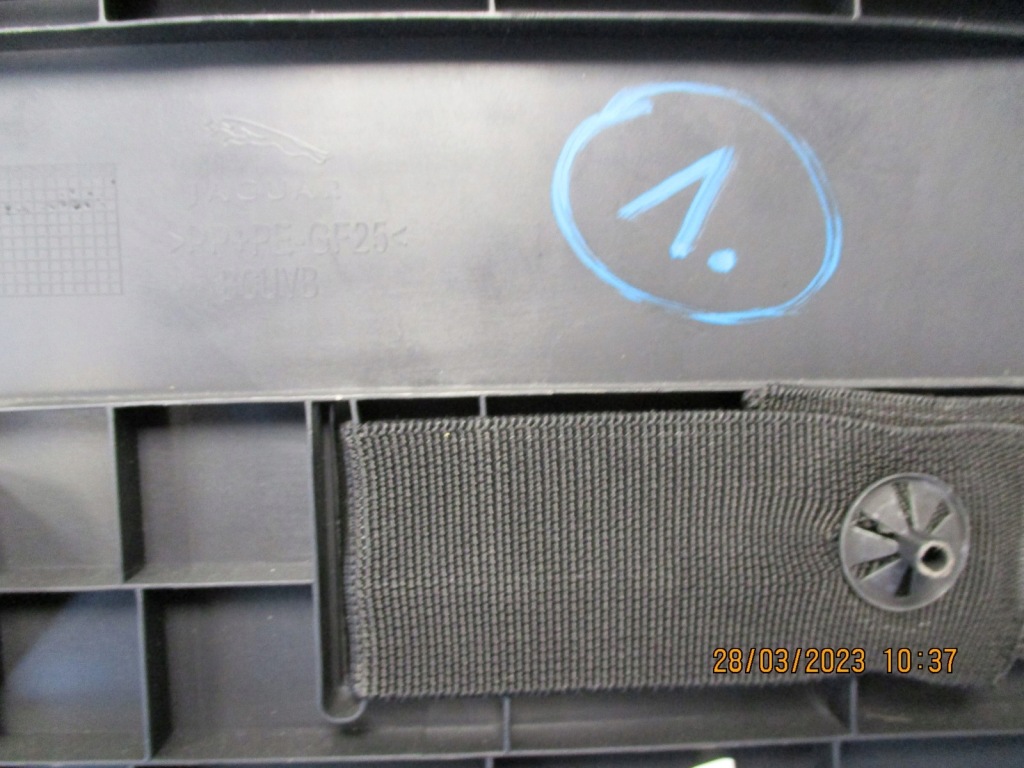 Бардачок консолі jaguar f pace 16r Оригінал