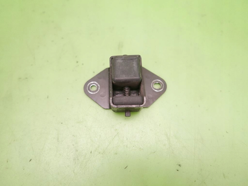 фото №1, Отбойник крышки задняя правый kia carnival i fl 01-05