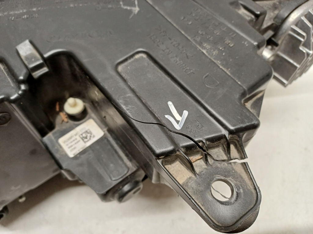 Volvo xc90 2 2 14- фара правый  перед full led 31655168 с Разборки