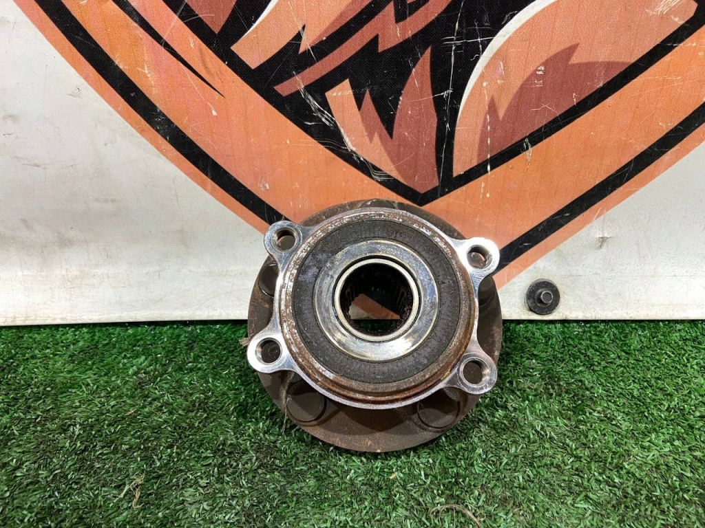 фото №2, Ступиця підшипник колеса перед mazda 3 bm bjs7-33-04x