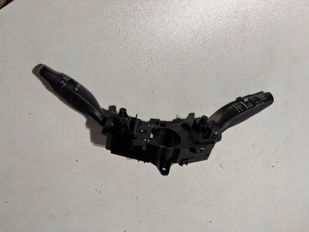 фото №1, Hyundai tucson ii важіль перемикач комбінований