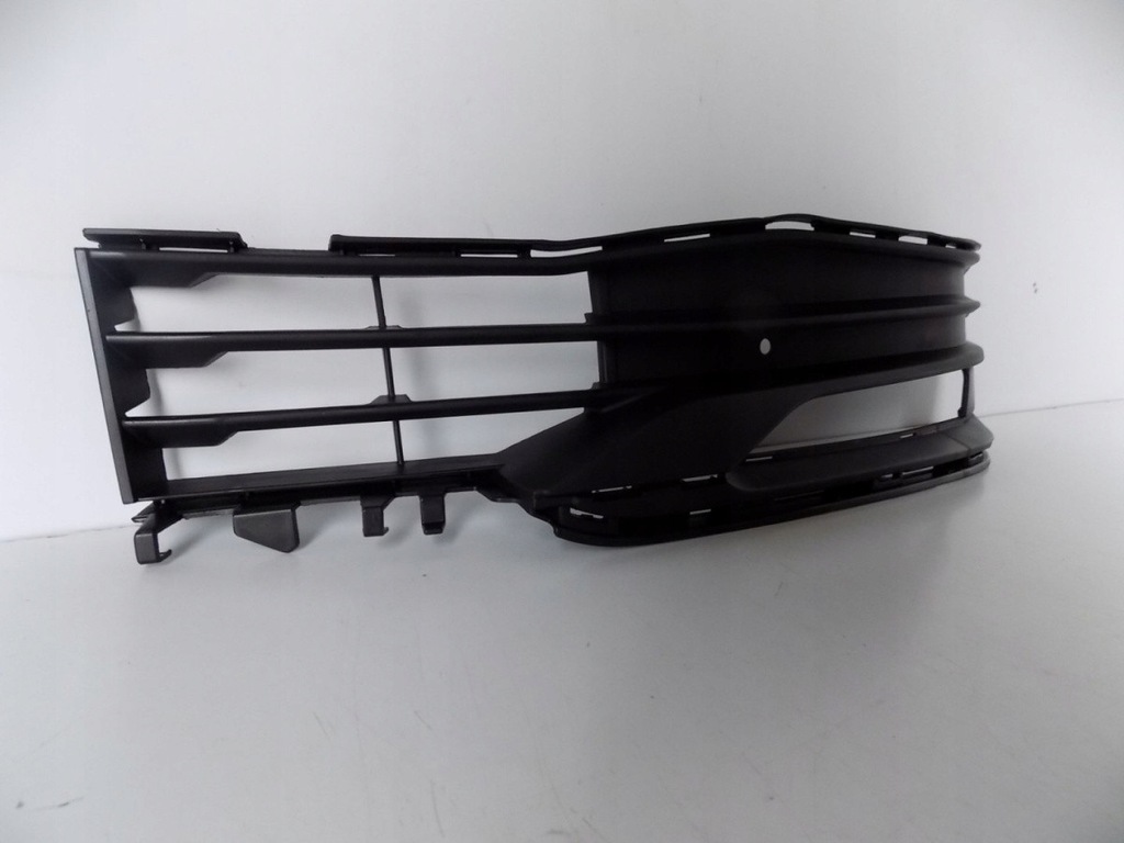 фото №6, Bmw 5 g30/g31 решітка впуск повітря права - 3849