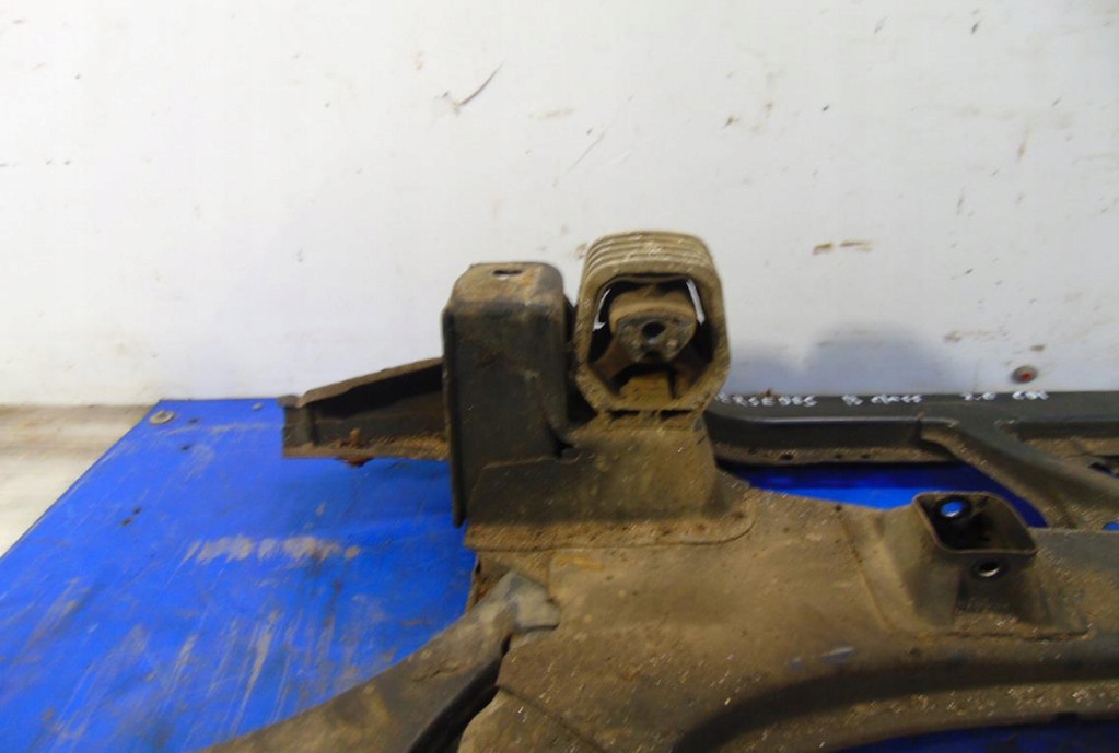 фото №10, Mercedes w245 подрамник двигателя