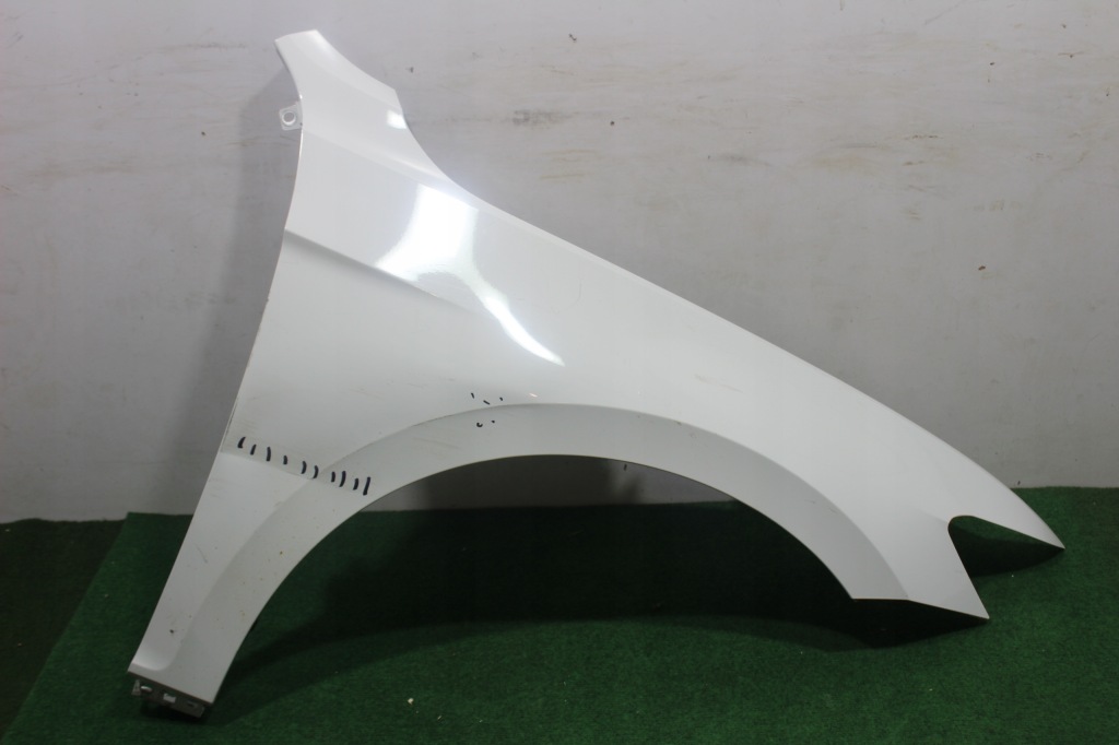 фото №1, Крыло правый перед vw passat b8 oem