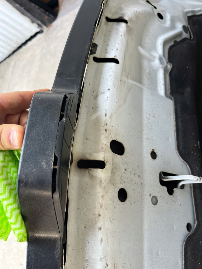 Комплектна капот кришка двигуна trafic 3 рестайлінг  білий ідеальна w колір Ціна