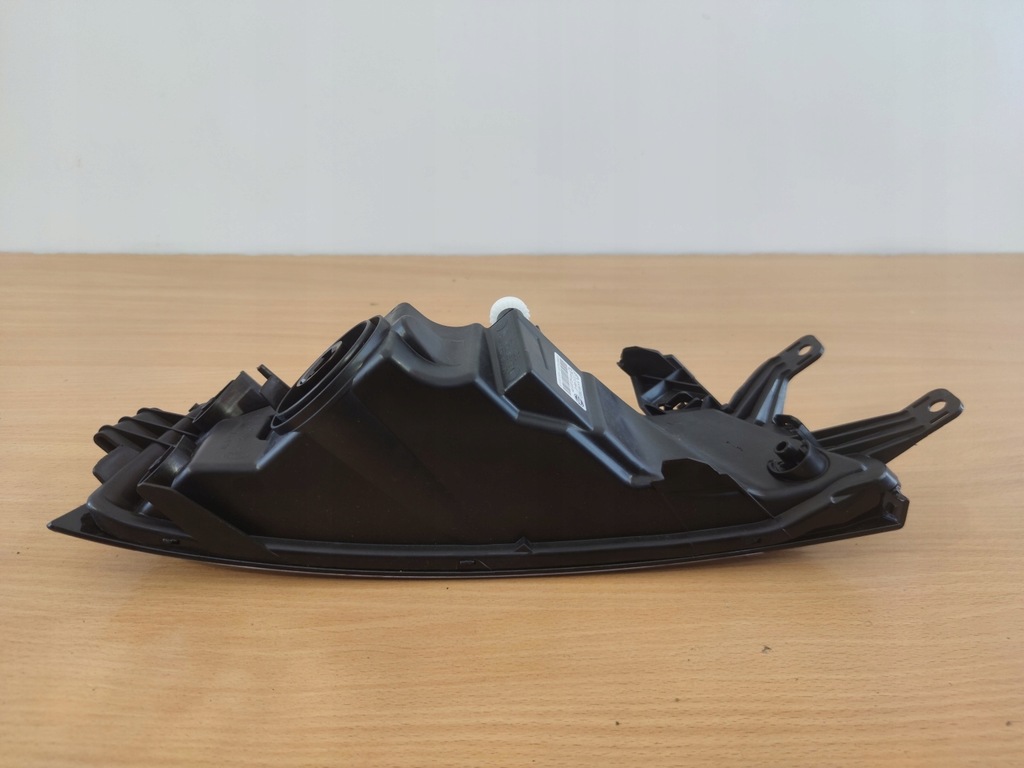 фото №2, Skoda rapid po рестайлінг 17-20r правий протитуманна фара idealny