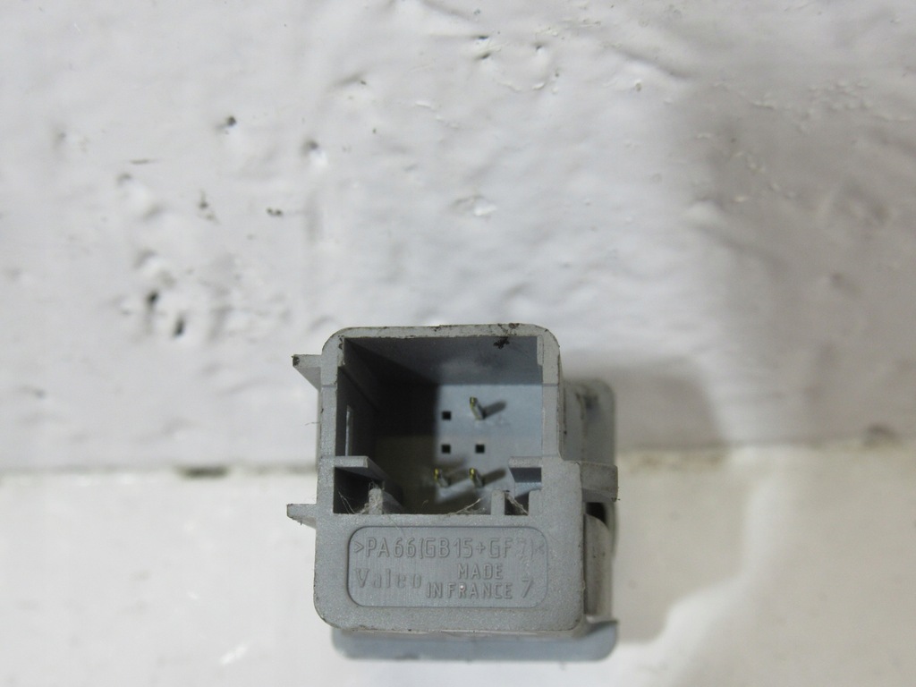 фото №2, Кнопка открывания дверь citroen c8