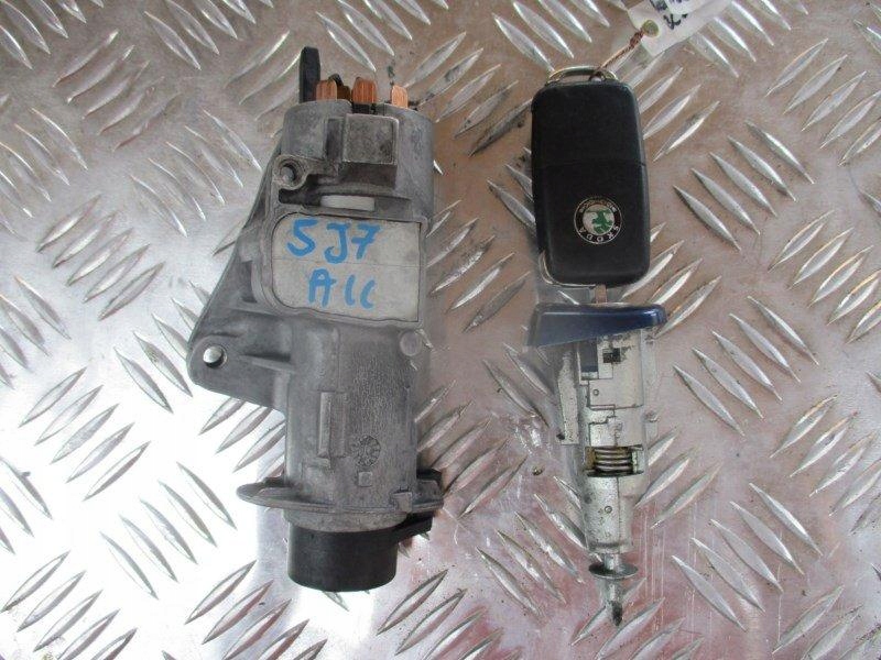 фото №1, Замок зажигания ключ 5j7 roomster, вкладка