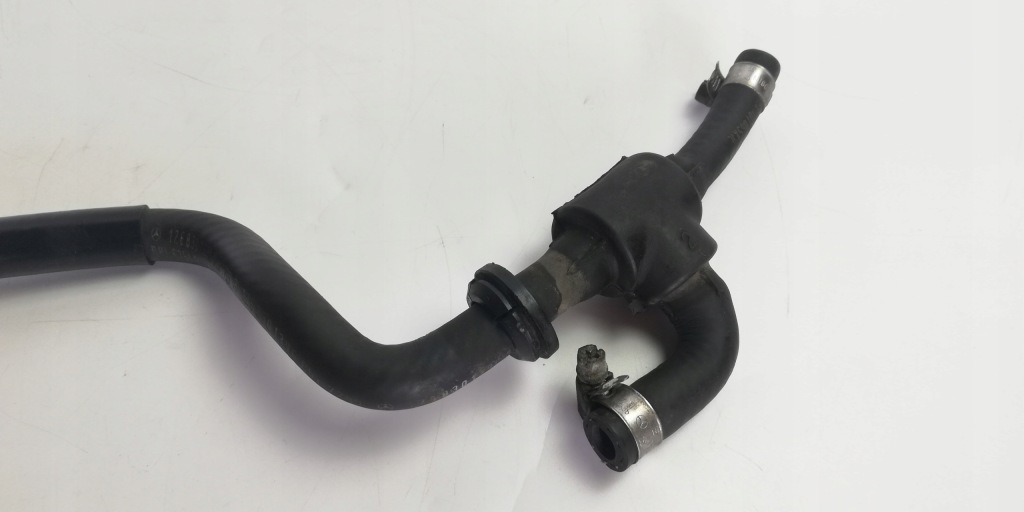 Пабтрубок  шланг труба жидкость охлаждающей mercedes w126 Цена