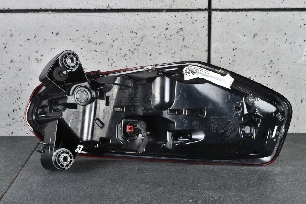 Bmw 2 g42 m2 g87 фонари задняя  задние правый  левая led европа европа  оригинал lhd Оригинал