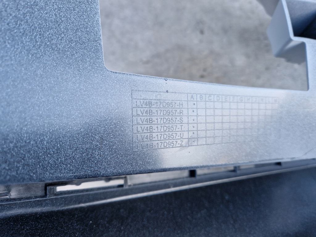 фото №8, Ford kuga iii 3 mk3 st line 19- бампер перед передний lv4b-17d957-h новый