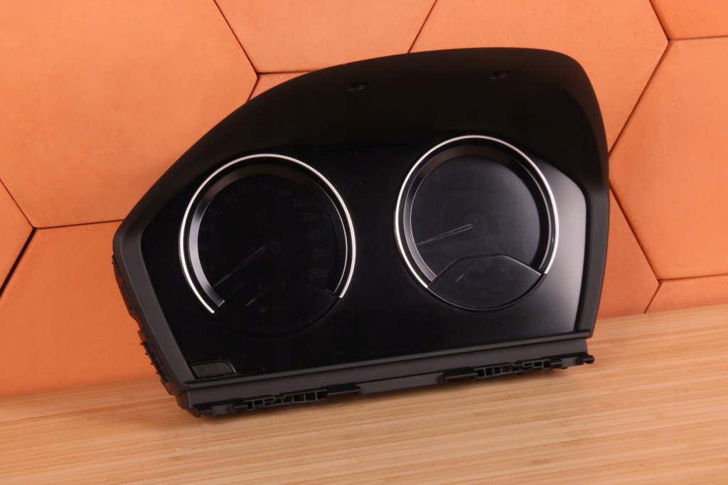 фото №1, Bmw x1 f48 x2 f39 счетчик приборы спидометр км/ч 9840906