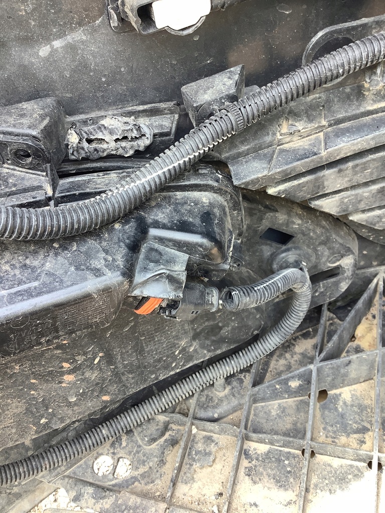 фото №9, Peugeot 308 gti бампер передній przed lift 4 x pdc