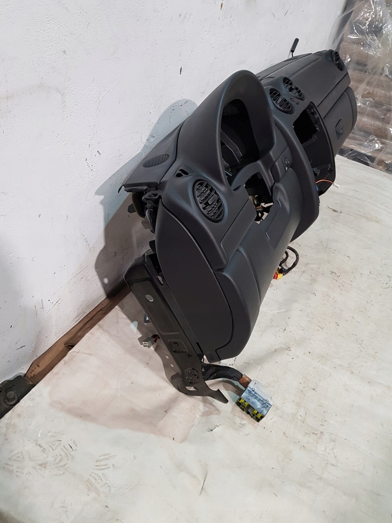 фото №9, Приборная панель приборная приборная панель jeep cherokee kj eu 3.7b