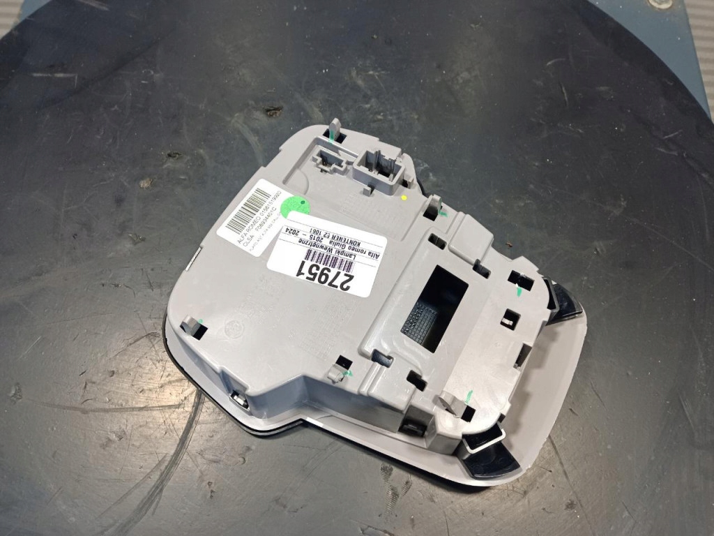 фото №4, Alfa romeo giulia фонари внутреннее 01561519920