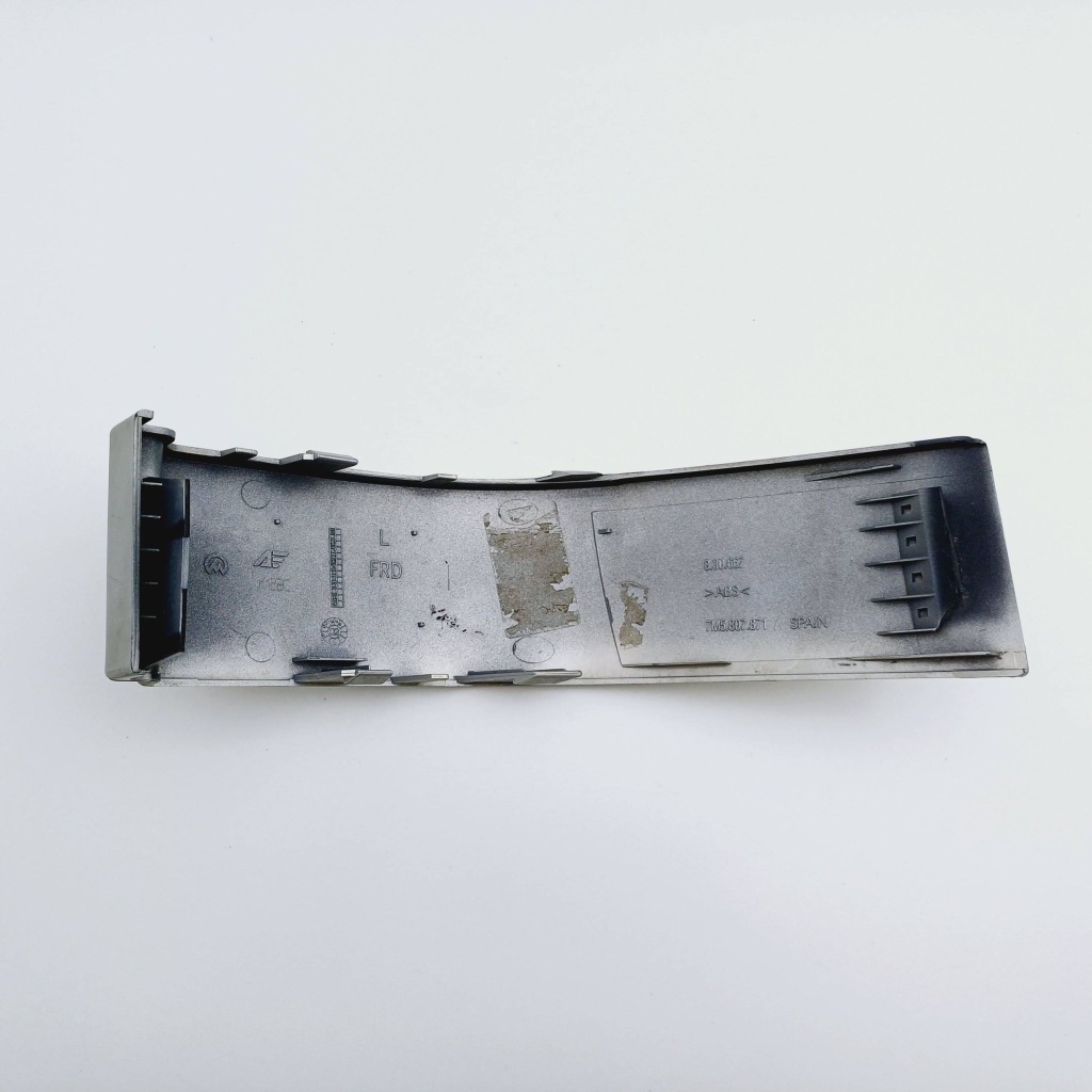 Молдинг под фара левый задний  vw sharan 1 7m5807871a nr275 Киев