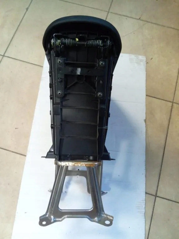 фото №8, Подлокотник toyota c-hr chr '16- oryg.