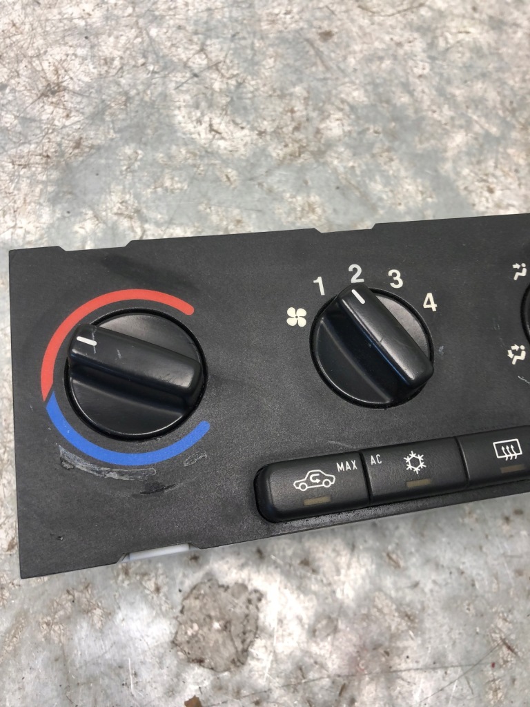 фото №4, Панель кондиционера opel zafira a 93101