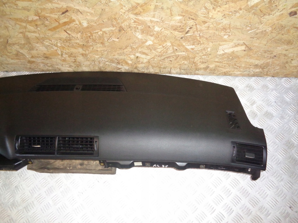 фото №7, Панель приладів приладова консоль панель приладів a4 b6 00-06