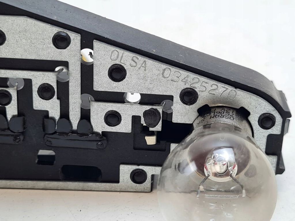 Купити 2011 bmw x1 e84 вкладиш лампи задній 03425270