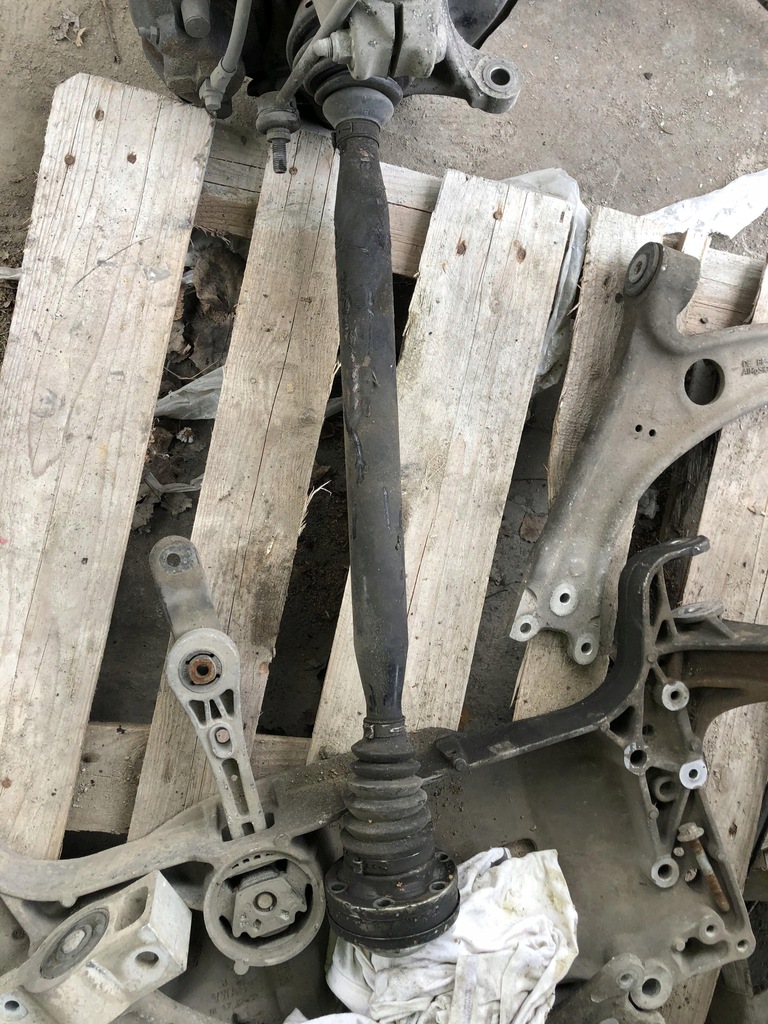 фото №1, Audi tt 2.0 8j приводной вал 8j0407272