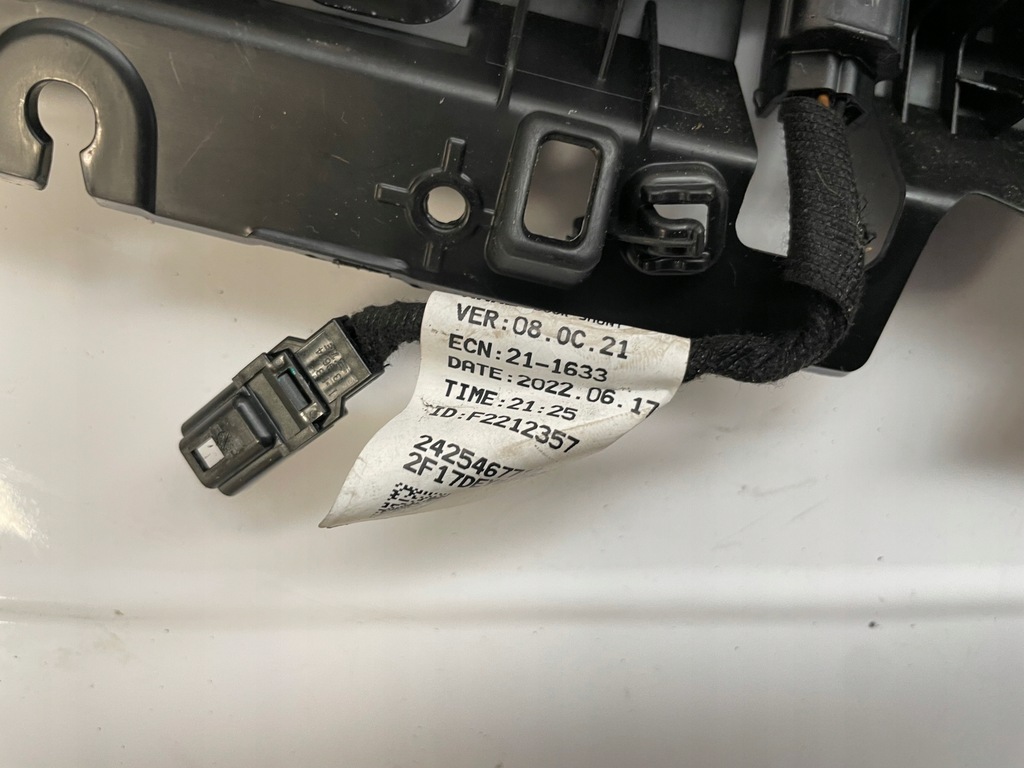 фото №14, Renault arkana 1.3 tce 22 лампа стоп кришки задній d28100jl000 265985894r