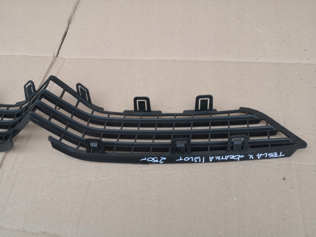 фото №8, Tesla model x решётка впуск воздуха впуск 1050143e