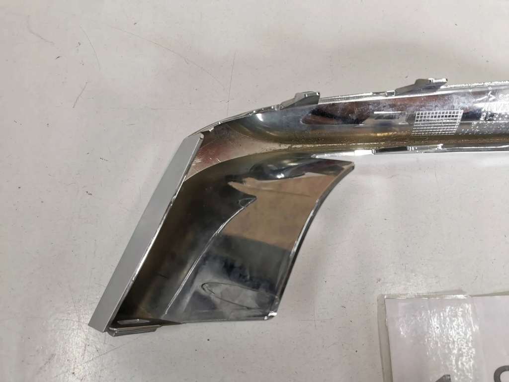 Хром, молдинг бампера передний bmw 6 x drive правая 181. Оригинал