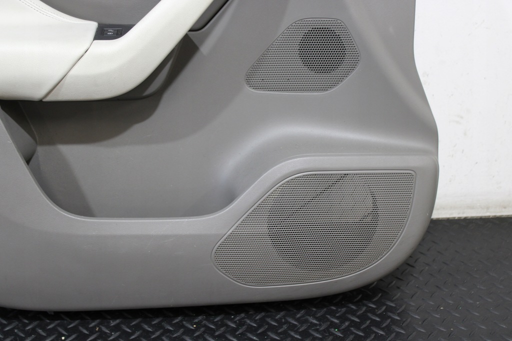 фото №5, Оббивка обшивка двері лівий перед jaguar f-pace x761