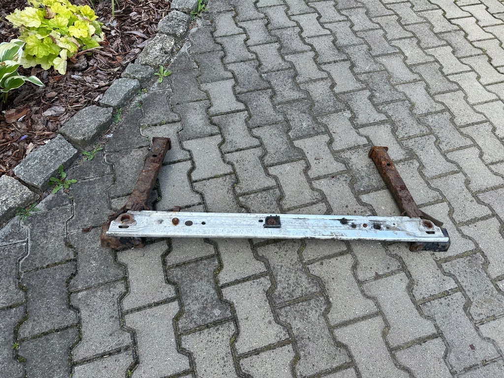 фото №1, Renault scenic iii балка pod радиатор оригинал