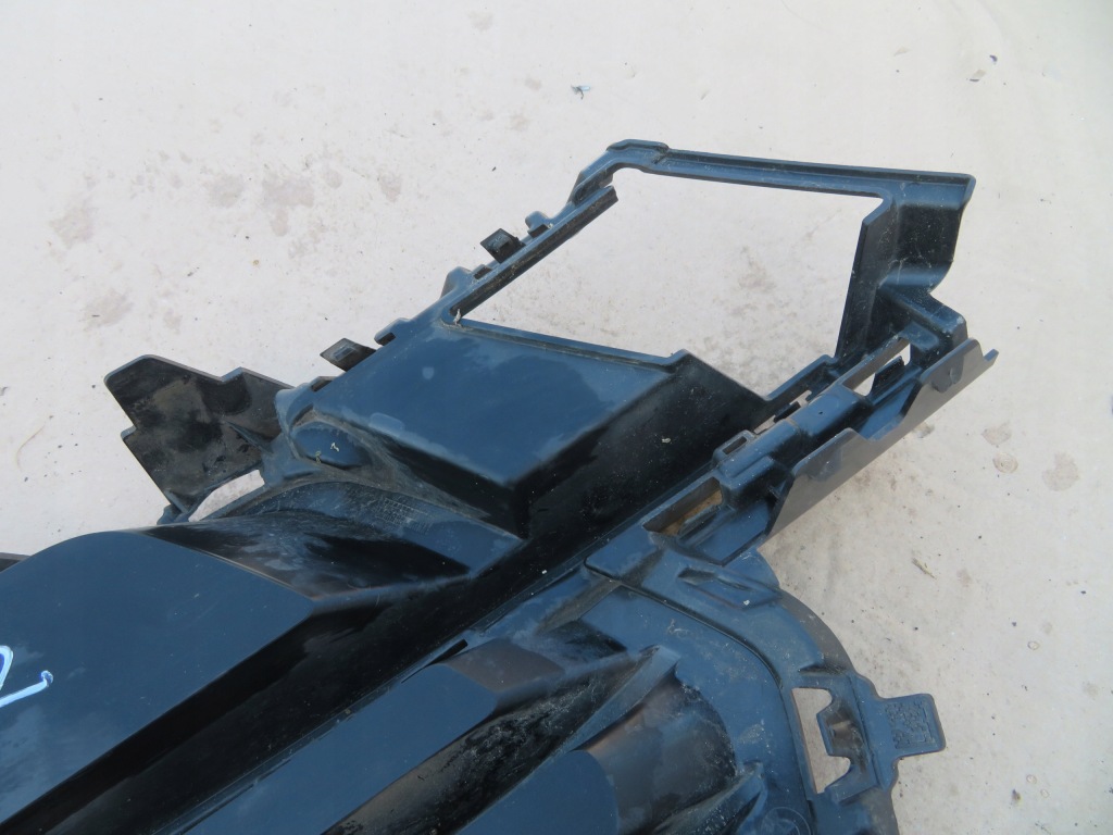 Решётка бампера передний bmw x5 g05 правая 51117449680 Оригинал