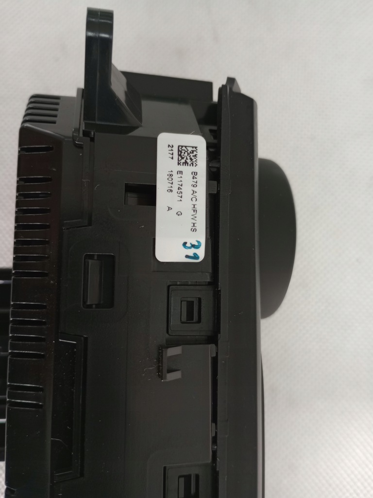 фото №9, Ford fiesta mk8 2019 панель обдув кондиціонера