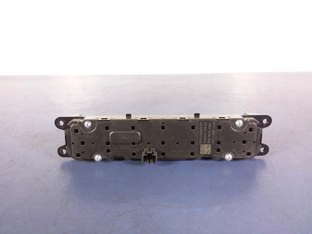 Ford focus mk4 панель управление радио jx7t18k811ac Доставка